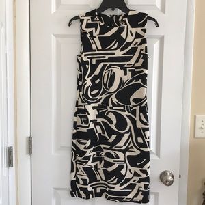 J McLaughlin abstract design dress